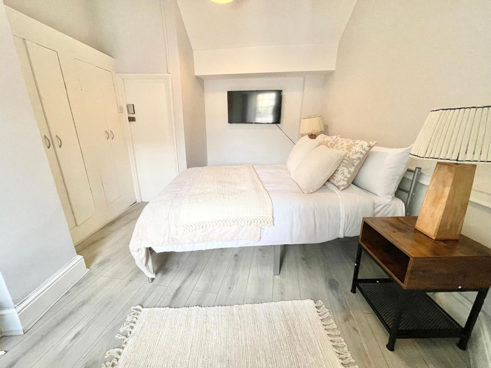 Affittacamere Soho 6 *